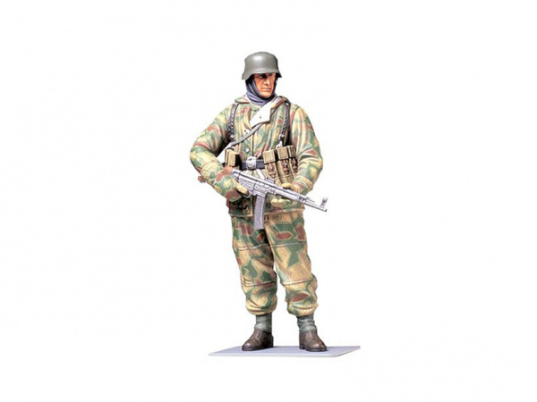 36304T Немецкий пехотинец в зимней униформе WWII German infantryman reversible Tamiya