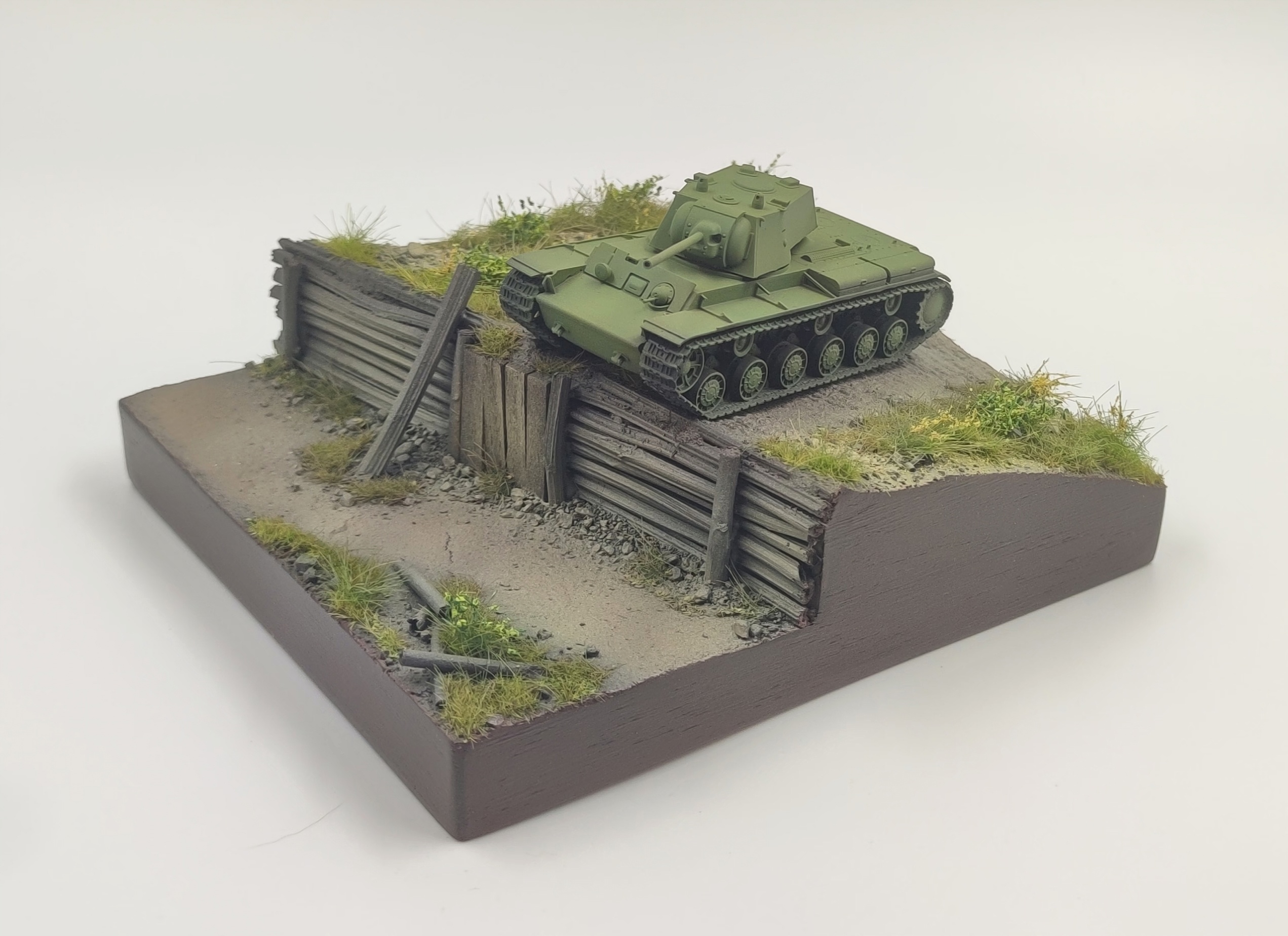 HE-72130 Подставка На окопе Размер 18см х 15см