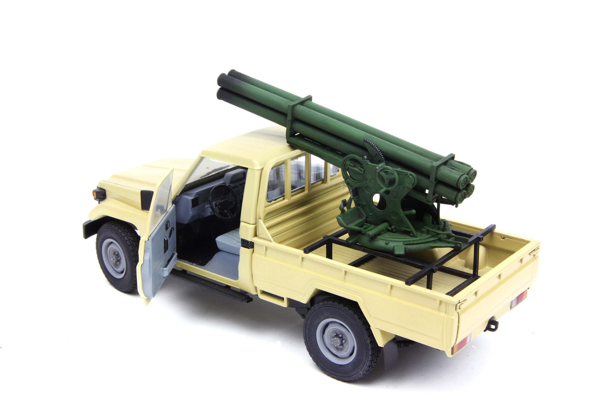 SPS-040  PICKUP MOUNTED QUAD ROCKET LAUNCHER 1/35 Meng