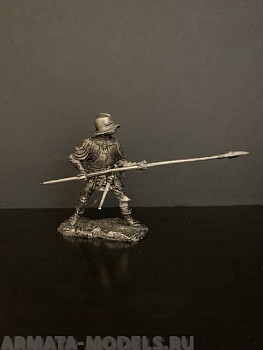 4113ТБ Швейцарец, пикинер в полудоспехе, в закрытом шлеме