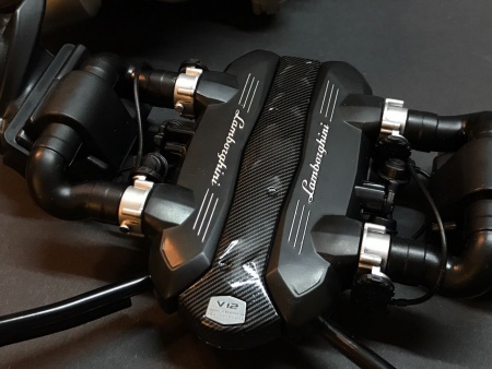 HK104 Lamborghini Aventador Roadster Bianco Canopus (Полуматовый белый)