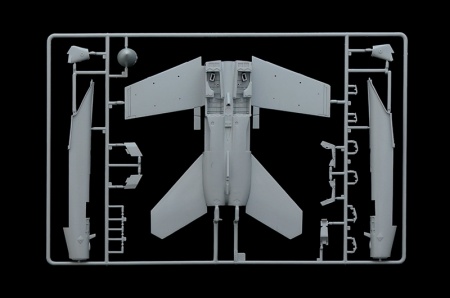 2824ИТ E/A-18G GROWLER Italeri