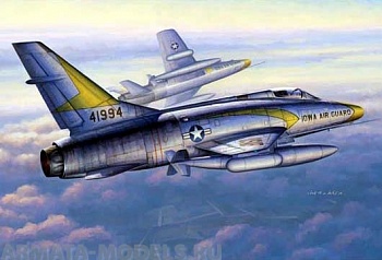 02838 Самолет  F-100C Супер Сейбр