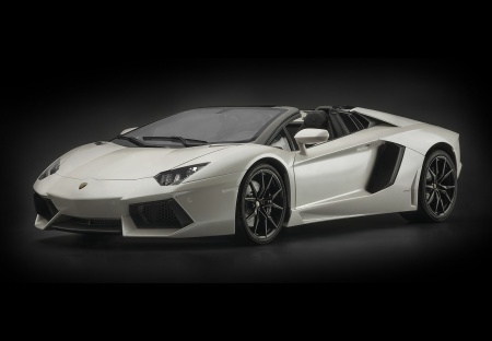 HK104 Lamborghini Aventador Roadster Bianco Canopus (Полуматовый белый)